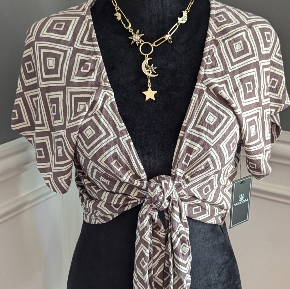 Volcom plunge Neckine Top Size Xl